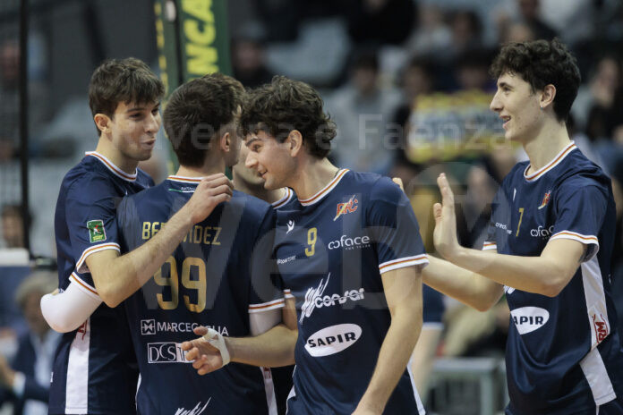 VOLLEY PALLAVOLO. Consar Ravenna - Sieco Service Ortona 3-0.