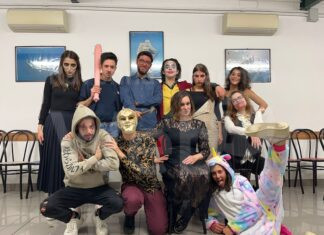 La compagnia Amici dell’Europa con uno spettacolo tra amici…