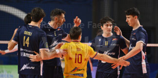 Volley: Ad Aversa è battaglia. La Consar porta a casa un punto