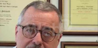 Gianfranco Spadoni saluta pubblicamente il dott. Stefano Falcinelli che va in pensione