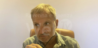 “Il sorriso in più”: il giornalista Luca Pagliari incontra gli studenti e la cittadinanza faentina