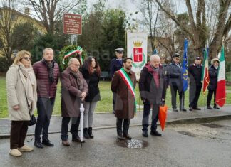 Lugo: Giorno del Ricordo, deposta la corona nell’area verde dedicata alle vittime delle foibe e all’esodo giuliano-dalmata