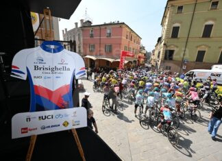 La “Coppi e Bartali” tra il centro storico e le colline di Brisighella