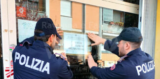 Vendeva alcolici nonostante l’ordinanza del sindaco: chiuso negozio di alimentari