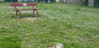 Brisighella: Nella notte una mano ignota ha divelto la stele che ricorda i “Caduti di Nassirja”