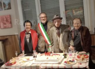 San Zaccaria in festa per il suo ultracentenario: a Mario Valbonesi gli auguri del Vice Sindaco