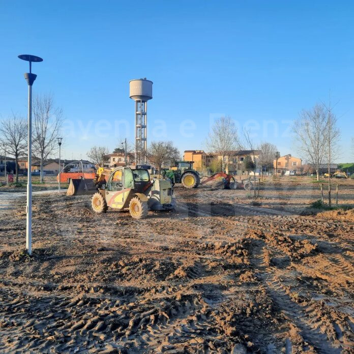 Lavori al parco Vatrenus, Sant'Agata sul Santerno