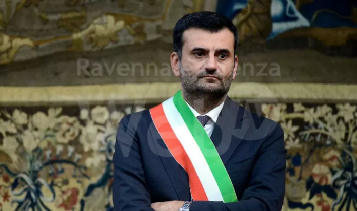 antonio-decaro-1080x639