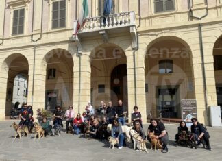 “Una passeggiata a sei zampe” per il decoro e la cura del centro di Bagnacavallo