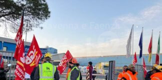 Movimentazione in tilt alla Marcegaglia di Ravenna per lo sciopero nazionale per il rinnovo del contratto della logistica