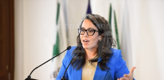 Manovra di bilancio: Bakkali (PD): “Un governo senza visione: più tasse, mancette agli amici”