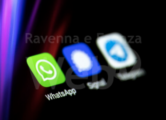 WhatsApp cambia, dall’11 aprile messaggi anche da altre chat