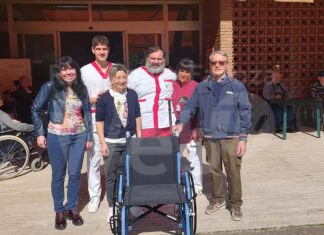 Asp Bassa Romagna – Bagnacavallo: dall’Avis una carrozzina pieghevole per gli ospiti della F.lli Bedeschi