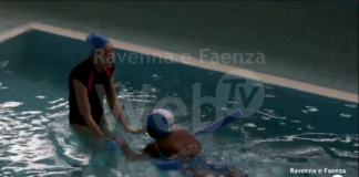 Una raccolta fondi per sostenere l’attività in piscina dell’Associazione Sportiva Disabili Faenza