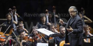 Approda a Lampedusa il messaggio di speranza delle Vie dell’Amicizia. Riccardo Muti dirige i concerti a Ravenna e Lampedusa