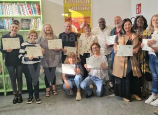 Consegnati gli attestati del progetto “Chi parla due lingue vive due”