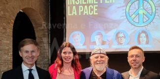 Schiano (M5s): “Sala Almagià piena per invocare la Pace”