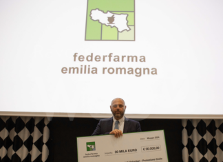Federfarma abbraccia la Romagna: consegnati 150mila euro dalla raccolta fondi post alluvione alle farmacie del territorio