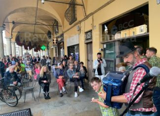 Maratona letteraria a un anno dall’alluvione. Nonostante la pioggia, soddisfatti gli organizzatori