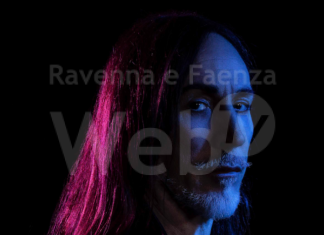 Manuel Agnelli in concerto nei terreni alluvionati di Conselice