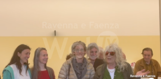 L’ultimo saluto a Giorgio Benelli: amici e parenti cantano per lui un’ultima volta
