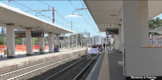 Incidente mortale in stazione a Faenza: una persona travolta dal treno