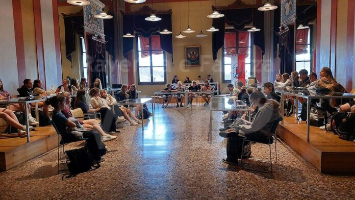 ragazzi Neresheim in Comune - 1