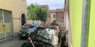 Lugo: altre auto in fiamme nella notte. Piromane notturno?