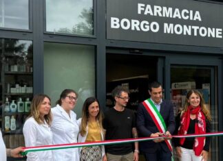 Taglio del nastro per la Farmacia di Borgo Montone