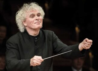 Oggi Simon Rattle con la Chamber Orchestra of Europe