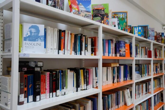 Biblioteca Fuori-legge