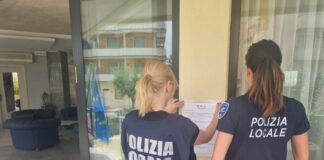 Chiusura forzata per un albergo nel litorale ravennate per carenze in materia edilizia e antisismica