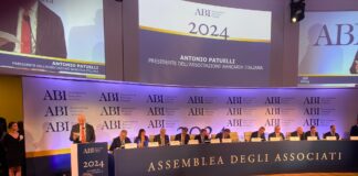 Il Presidente della Camera di commercio di Ferrara Ravenna Giorgio Guberti si complimenta con Antonio Patuelli, rieletto Presidente dell’Abi