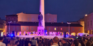 Lugo: seconda serata con i “Mercoledì sotto le stelle”, serata speciale con i saldi estivi