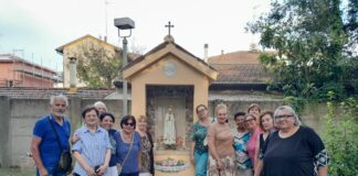 L’edicola devozionale inaugurata oggi alla Domus donata da una parrocchiana