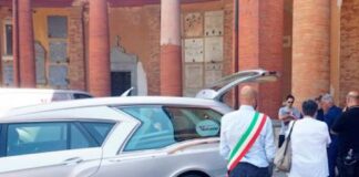 Faenza ha salutato per l’ultima volta la piccola Sara