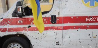 Esposta ambulanza ucraina bersagliata da circa 300 proiettili