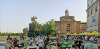 Russi: ultimo appuntamento con i “picnic a palazzo” per cibo contadino, musica e arte