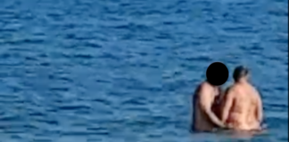 Sorpresi a masturbarsi in mare a Lido di Dante a pochi passi da altri bagnanti
