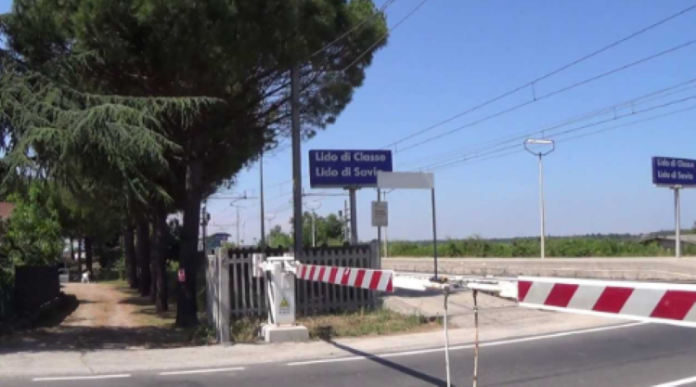 passaggio a livello Lido di Classe