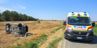 Villanova di Bagnacavallo: auto si ribalta, ferita la conducente e la figlia