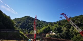 Linea Faentina: a Marradi posato il nuovo ponte sul Lamone