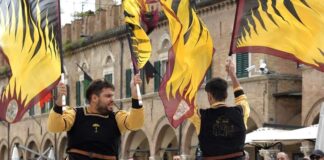 Tenzone Aurea 2024: podio per gli sbandieratori faentini