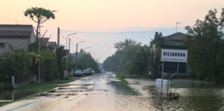 Allagamenti a Villanova: è l’acqua della piena che ha travolto Traversara