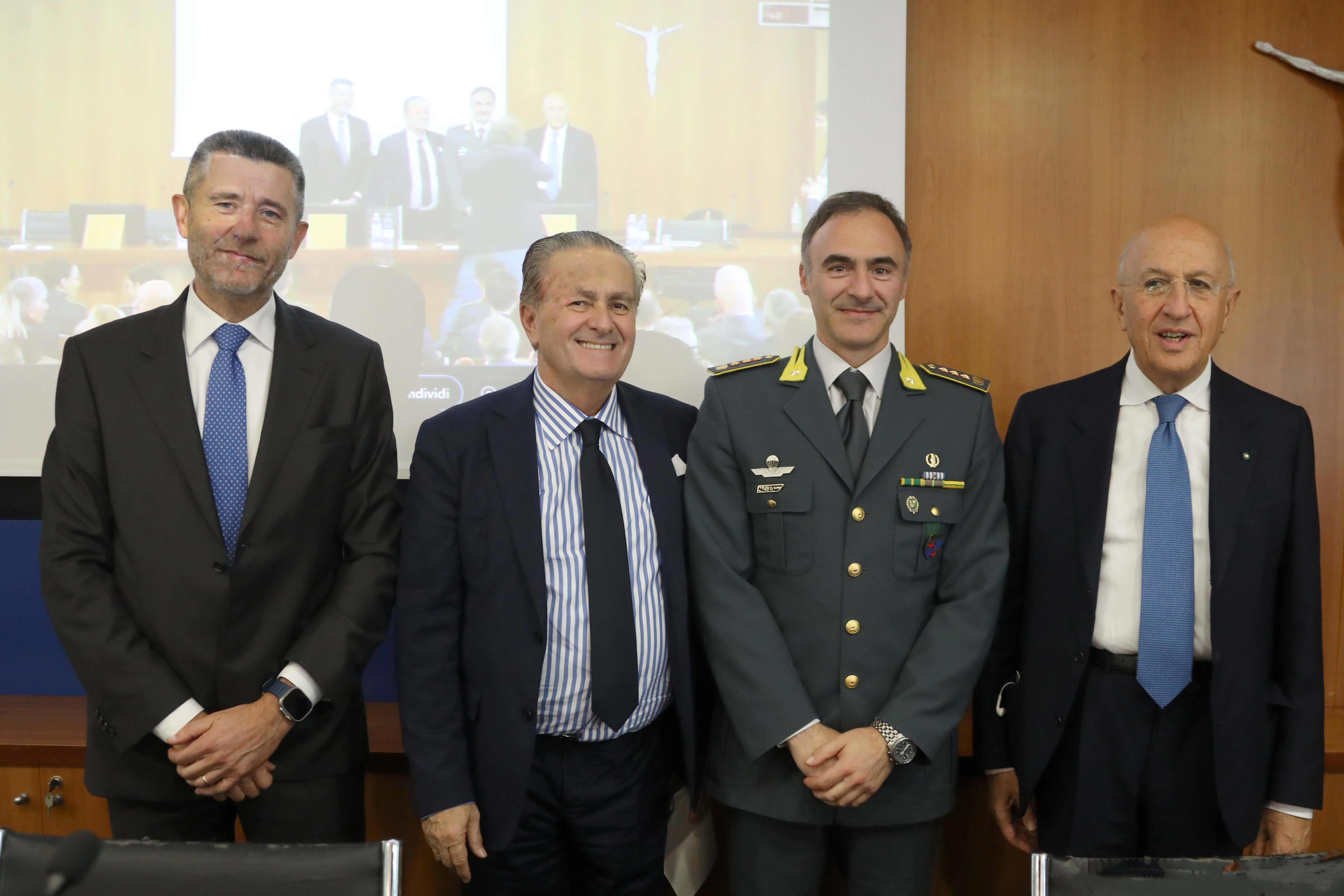 La Cassa di Ravenna: “Incontro sul contrasto al riciclaggio”