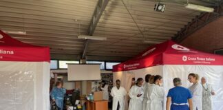 Terminato lo sbarco dei 47 migranti a bordo della nave ONG Ocean Vikink