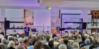 Celebrate le coppie che festeggiano le nozze d’oro, di diamante e di ferro