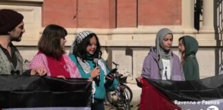 Manifestazione studentesca per la Palestina in Piazza Andrea Costa