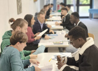 Affrontare i colloqui di lavoro: nuovo speed date per i giovani tecnici della scuola Pescarini