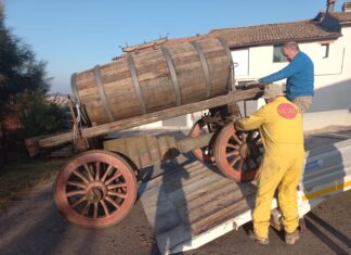 Un carro dipinto da Maddalena Venturi per il Museo Diffuso di Granarolo
